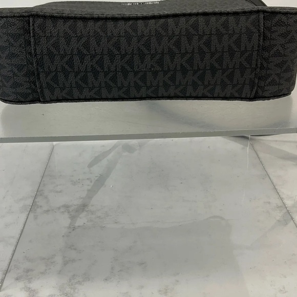 NWT MICHAEL Michael Kors Black Logo PVC Zip Jet Set Large Crossbody Bag - Picture 4 of 12